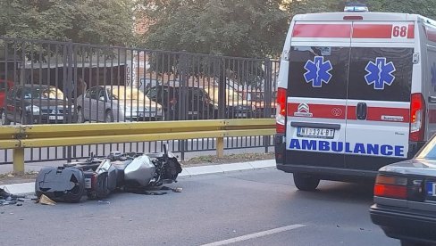 ČUO SE JAK PRASAK I ZAPOMAGANJE: Saobraćajna nesreća u Nišu, teško povređen motociklista ČUO SE JAK PRASAK I ZAPOMAGANJE: Saobraćajna nesreća u Nišu, teško povređen motociklista