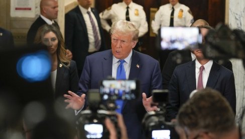ОДБИЈЕН ТРАМПОВ ЗАХТЕВ: Судија не прохвата да су поверљива документа лична евиденција председника ОДБИЈЕН ТРАМПОВ ЗАХТЕВ: Судија не прохвата да су поверљива документа лична евиденција председника