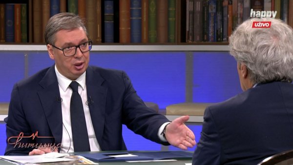 ЋИРИЛИЦА ОД ВЕЧЕРАС НА ТВ ПРВА: Гост председник Србије Александар Вучић