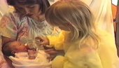 НЕ, ТО НИЈЕ САМО ВОДА! Чиме су родитељи 90-их хранили децу: Чудо да је ико преживео Данашњи родитељи се због овог крсте (ВИДЕО)