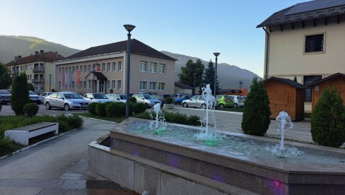 PROPAO POSLEDNJI POKUŠAJ SMENE PREDSEDNIKA OPŠTINE ANDRIJEVICA: Ćulafića spasao narod, DPS optužuje Vladu, policiju... PROPAO POSLEDNJI POKUŠAJ SMENE PREDSEDNIKA OPŠTINE ANDRIJEVICA: Ćulafića spasao narod, DPS optužuje Vladu, policiju...