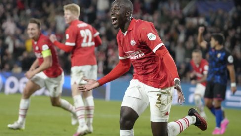 NIZOVI: PSV juri 18 „trojku“ NIZOVI: PSV juri 18 „trojku“