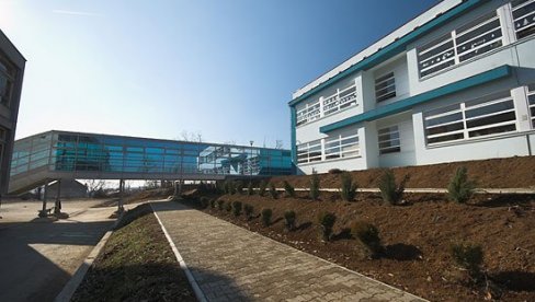 NASILJE MORA DA PRESTANE Šta će biti sa decom iz šestog razreda OŠ Knez Sima Marković u Barajevu koji već tri nedelje ne idu na nastavu NASILJE MORA DA PRESTANE Šta će biti sa decom iz šestog razreda OŠ Knez Sima Marković u Barajevu koji već tri nedelje ne idu na nastavu