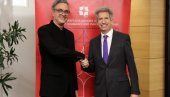 Novi koraci u jačanju ekonomske saradnje Srbije i Ujedinjenog Kraljevstva Novi koraci u jačanju ekonomske saradnje Srbije i Ujedinjenog Kraljevstva