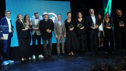 NAJBOLJI SU NEMIRNI: Na 13. FEDIS-u dodeljene Zlatne antene za najbolje u TV produkciji NAJBOLJI SU NEMIRNI: Na 13. FEDIS-u dodeljene Zlatne antene za najbolje u TV produkciji