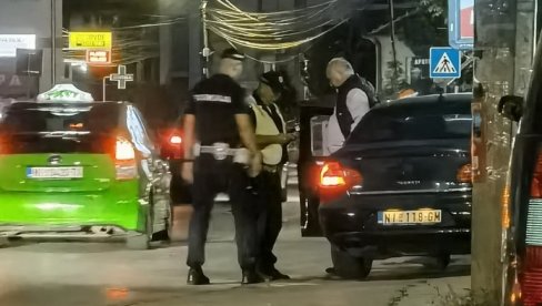 BIVŠI NAČELNIK VBA VOZIO PIJAN: Momir Stojanović noć provodi u policijskoj stanici na trežnjenju (FOTO) BIVŠI NAČELNIK VBA VOZIO PIJAN: Momir Stojanović noć provodi u policijskoj stanici na trežnjenju (FOTO)