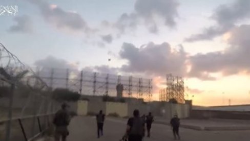 ЈУРИШ БОРАЦА ХАМАСА: Погледајте кадрове упада на тешко утврђено израелско упориште (ВИДЕО)