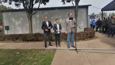 VUČIĆ U ŠOKU KAD JE ČUO BUDALAŠTINU OPOZICIONARA: Ja organizovao napad na Izrael?! (VIDEO) VUČIĆ U ŠOKU KAD JE ČUO BUDALAŠTINU OPOZICIONARA: Ja organizovao napad na Izrael?! (VIDEO)