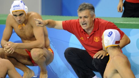 ŠOK U SVETU SPORTA: Iznenada preminuo legendarni Petar Porobić (66) ŠOK U SVETU SPORTA: Iznenada preminuo legendarni Petar Porobić (66)