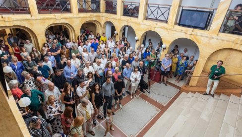 MOĆNE NITI FANTASTIKE: Bijenale u organizaciji Fondacije Feniks Mihajlović na Kolarcu već videlo 5.000 ljudi MOĆNE NITI FANTASTIKE: Bijenale u organizaciji Fondacije Feniks Mihajlović na Kolarcu već videlo 5.000 ljudi