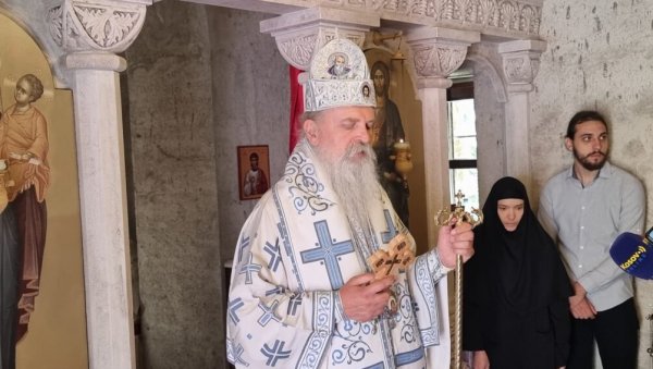 ПОЗИВ НА ПОСТ И МОЛИТВУ: Епископ рашко-призренски Теодосије послао поруку верницима ПОЗИВ НА ПОСТ И МОЛИТВУ: Епископ рашко-призренски Теодосије послао поруку верницима