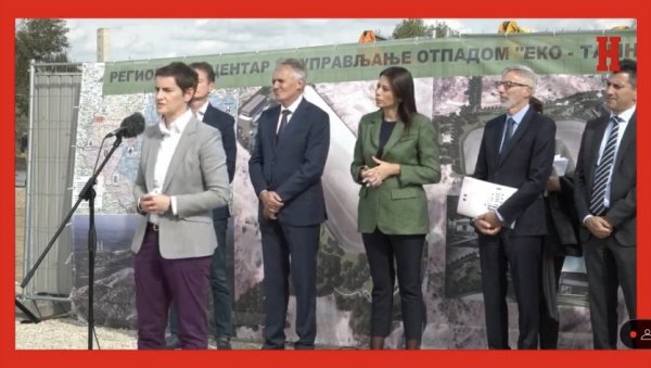 ЗАШТИТА И УНАПРЕЂЕЊЕ ЖИВОТНЕ СРЕДИНЕ - ЈЕДАН ОД ПРИОРИТЕТА ВЛАДЕ: Брнабић присуствовала почетку изградње регионалне депоније Каленић ЗАШТИТА И УНАПРЕЂЕЊЕ ЖИВОТНЕ СРЕДИНЕ - ЈЕДАН ОД ПРИОРИТЕТА ВЛАДЕ: Брнабић присуствовала почетку изградње регионалне депоније Каленић