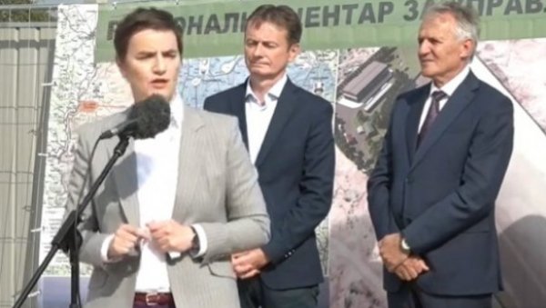 ПО ТОМЕ СМО ПРВИ У СВЕТУ Брнабић: До сада смо имплементирали 79 одсто од укупног броја препорука за само два изборна циклуса ПО ТОМЕ СМО ПРВИ У СВЕТУ Брнабић: До сада смо имплементирали 79 одсто од укупног броја препорука за само два изборна циклуса