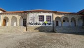 UREĐENA VELIKA HOČA: Sredstvima Kancelarije za KiM, završen još jedan u nizu projekata UREĐENA VELIKA HOČA: Sredstvima Kancelarije za KiM, završen još jedan u nizu projekata