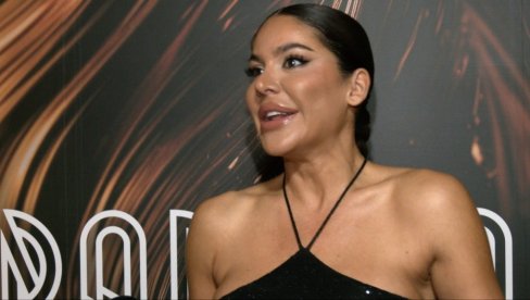 MARINA VISKOVIĆ: Ne volim da snimam spotove - ali to posao zahteva, a novi duet će sve oboriti s nogu (FOTO/VIDEO) MARINA VISKOVIĆ: Ne volim da snimam spotove - ali to posao zahteva, a novi duet će sve oboriti s nogu (FOTO/VIDEO)