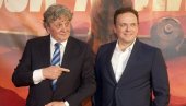 NE ZNA SE KO JE SLAĐI: Radoševa ćerka i sin sa decom na premijeri Heroji Halijarda (FOTO)