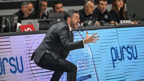 СЕЛЕКТОР ЈЕ МАЛО НЕРВОЗАН: Душан Алимпијевић полудео због судијских одлука (ВИДЕО)