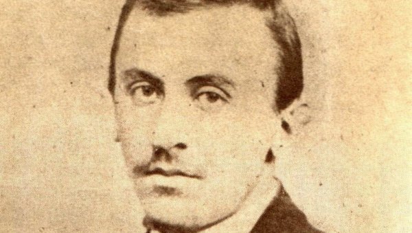 ФЕЉТОН - ИДЕОЛОГ СОЦИЈАЛИЗМА СКЛОН ПРЕМА МОНАРХИЈИ: Светодуховски устав из 1869. написан је по узору на немачку државу Баден-Виртемберг ФЕЉТОН - ИДЕОЛОГ СОЦИЈАЛИЗМА СКЛОН ПРЕМА МОНАРХИЈИ: Светодуховски устав из 1869. написан је по узору на немачку државу Баден-Виртемберг