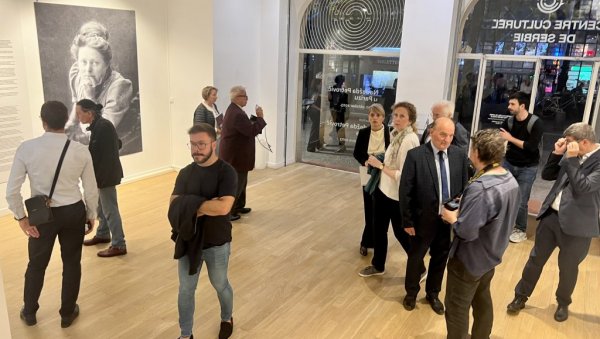 ОМАЖ НАДЕЖДИ ПЕТРОВИЋ У ПАРИЗУ: Уметничко-документарна изложба о великој уметници и родољубу (ФОТО) ОМАЖ НАДЕЖДИ ПЕТРОВИЋ У ПАРИЗУ: Уметничко-документарна изложба о великој уметници и родољубу (ФОТО)