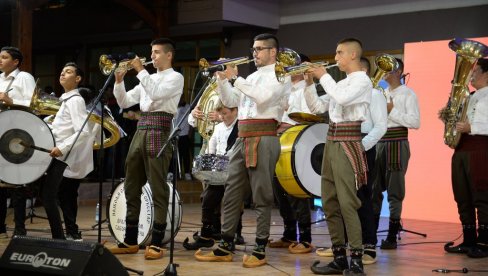 SLAVIMO KULTURU I TRADICIJU: U čast obeležavanja godišnjice održavanja Prvog sabora trubača, u Guči će ovog vikenda zagrmeti trube