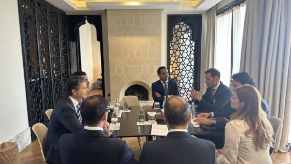 НИКАД ВЕЋА ЗАИНТЕРЕСОВАНОСТ ЗА УЛАГАЊА У СРБИЈУ Мали: На прави начин смо представили нашу земљу НИКАД ВЕЋА ЗАИНТЕРЕСОВАНОСТ ЗА УЛАГАЊА У СРБИЈУ Мали: На прави начин смо представили нашу земљу