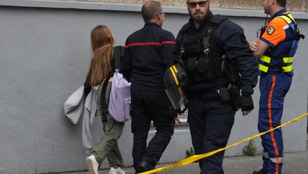 ПОРЕДИО СЕБЕ СА КАЛАШЊИКОВОМ: Како је убица из Араса прошао испод радара ПОРЕДИО СЕБЕ СА КАЛАШЊИКОВОМ: Како је убица из Араса прошао испод радара