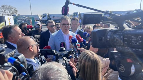 ВУЧИЋ: Не верујем у истраживања, већ у рад и резултате ВУЧИЋ: Не верујем у истраживања, већ у рад и резултате