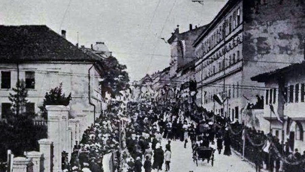 ФЕЉТОН - БЕЧ И МОСКВА НЕ ЖЕЛЕ СРБИЈУ КАО РЕПУБЛИКУ: Међу завереницима није било дозвољено да се говори о проглашењу републике ФЕЉТОН - БЕЧ И МОСКВА НЕ ЖЕЛЕ СРБИЈУ КАО РЕПУБЛИКУ: Међу завереницима није било дозвољено да се говори о проглашењу републике