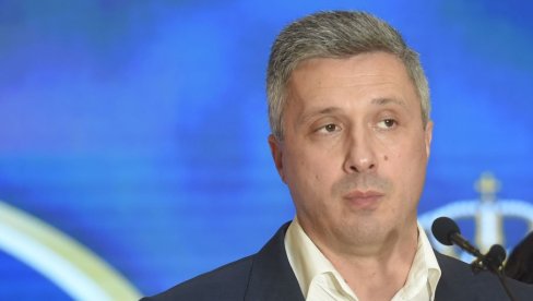 OBRADOVIĆ DOŽIVEO DEBAKL U SVOM RODNOM MESTU: Naprednjaci dobili tri puta više glasova OBRADOVIĆ DOŽIVEO DEBAKL U SVOM RODNOM MESTU: Naprednjaci dobili tri puta više glasova