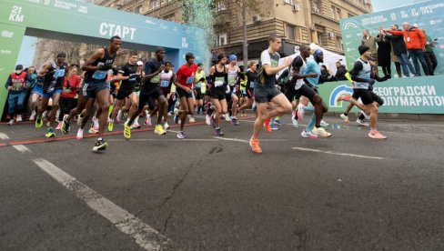 KRAJ TRKAČKE SEZONE: Beogradski polumaraton zakazan za 26. novembar KRAJ TRKAČKE SEZONE: Beogradski polumaraton zakazan za 26. novembar