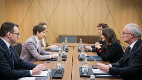 KATALIN NOVAK NA SAMITU BERLINSKOG PROCESA: Srbija i Mađarska nisu samo prijatelji, već i važni strateški partneri KATALIN NOVAK NA SAMITU BERLINSKOG PROCESA: Srbija i Mađarska nisu samo prijatelji, već i važni strateški partneri