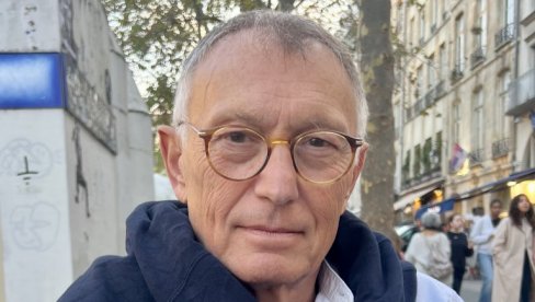 ЈОШ УМАЧЕМ ХЛЕБ У СО КАО НЕКАД СА ДЕСАНКОМ: Француски писац Патрик Бесон о љубави према Србији ЈОШ УМАЧЕМ ХЛЕБ У СО КАО НЕКАД СА ДЕСАНКОМ: Француски писац Патрик Бесон о љубави према Србији