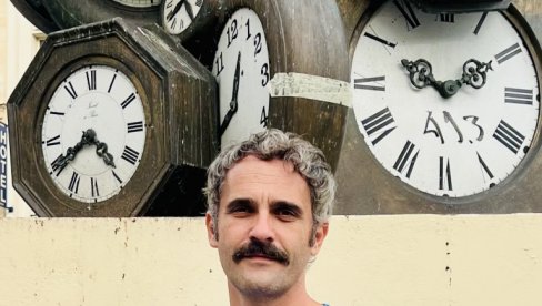 BEOGRADSKI ESPRESO BOLJI OD FRANCUSKOG: Radivoje Raša Bukvić između dve zemlje i kulture BEOGRADSKI ESPRESO BOLJI OD FRANCUSKOG: Radivoje Raša Bukvić između dve zemlje i kulture