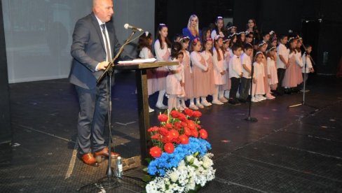 GAS STIŽE U 4.000 KUĆA: Povodom Dana opštine Zvezdara najavljeni novi projekti GAS STIŽE U 4.000 KUĆA: Povodom Dana opštine Zvezdara najavljeni novi projekti
