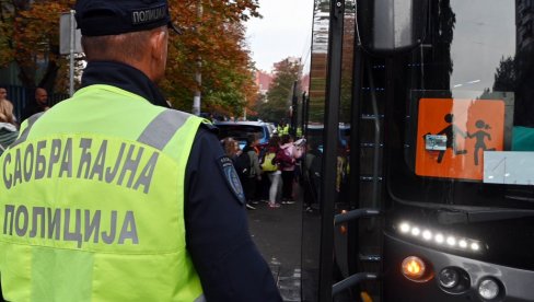 OBAVEŠTENJE MUP SRBIJE: Neophodna kontrola autobusa, koji prevoze decu