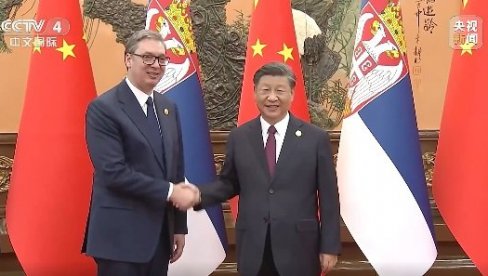VELIKA POPULARNOST VUČIĆA U KINI: Preko tri miliona ljudi videlo prilog o poseti predsednika Srbije - prikazan u najvažnijem dnevniku VELIKA POPULARNOST VUČIĆA U KINI: Preko tri miliona ljudi videlo prilog o poseti predsednika Srbije - prikazan u najvažnijem dnevniku