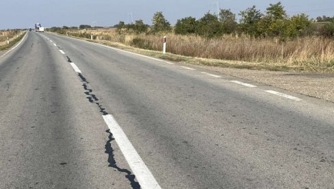 OČEVIDAC ZATEKAO JEZIVU SCENU NA MESTU POGIBIJE DEVOJČICE: Majka je vrištala, otimala se, želela je do svoje ćerkice (FOTO) OČEVIDAC ZATEKAO JEZIVU SCENU NA MESTU POGIBIJE DEVOJČICE: Majka je vrištala, otimala se, želela je do svoje ćerkice (FOTO)