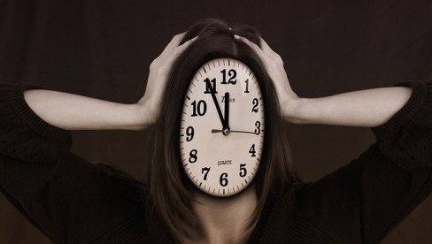 ZA VIKEND SE POMERA SAT: Spavaćemo jedan sat duže - počinje zimsko računanje vremena