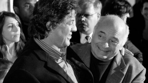 PREMINUO SLAVNI GLUMAC: Proslavio se u filmskoj franšizi Roki PREMINUO SLAVNI GLUMAC: Proslavio se u filmskoj franšizi Roki