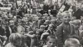 ВИЛЕ У МАТАРУШКОЈ БАЊИ У РАТУ ПРЕТВОРЕНЕ У ИЗБЕГЛИЧКЕ ДОМОВЕ: Уточиште за 3.500 малишана ВИЛЕ У МАТАРУШКОЈ БАЊИ У РАТУ ПРЕТВОРЕНЕ У ИЗБЕГЛИЧКЕ ДОМОВЕ: Уточиште за 3.500 малишана