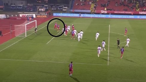 KAKO JE OVO MOGUĆE: Gol iz Bosne i Hercegovine podigao prašinu (VIDEO) KAKO JE OVO MOGUĆE: Gol iz Bosne i Hercegovine podigao prašinu (VIDEO)