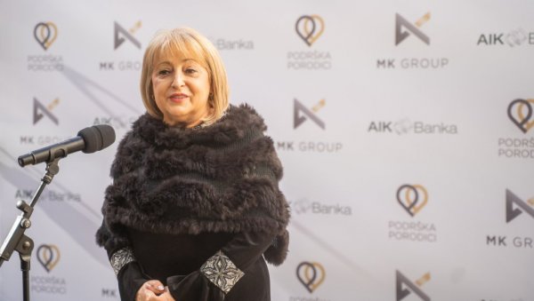 БЕЗБЕДНОСТ ЂАКА НА НАЈВИШЕМ НИВОУ, ДЕТАЉИ ПРОТОКОЛА СУТРА: Славица Ђукић Дејановић о обезбеђивању школа БЕЗБЕДНОСТ ЂАКА НА НАЈВИШЕМ НИВОУ, ДЕТАЉИ ПРОТОКОЛА СУТРА: Славица Ђукић Дејановић о обезбеђивању школа