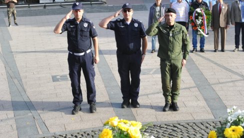 У СЛАВУ СРПСКИМ ЈУНАЦИМА: Обележен Дан ослобођења Краљева у Првом светском рату (ФОТО)