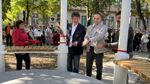 НЕБЕСКОЈ ИСИДОРИ У СЛАВУ: Свечано отворена музичка сцена академика, композиторке и познате уметнице Исидоре Жебељан НЕБЕСКОЈ ИСИДОРИ У СЛАВУ: Свечано отворена музичка сцена академика, композиторке и познате уметнице Исидоре Жебељан