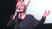 LEPA LUKIĆ IMA DVA ROĐENDANA: A ovo joj je pravo ime i prezime! (FOTO) LEPA LUKIĆ IMA DVA ROĐENDANA: A ovo joj je pravo ime i prezime! (FOTO)