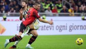 LUKA JOVIĆ POČINJE SA KLUPE? Lazar Samardžić opipava travu San Sira gde bi uskoro mogao da se preseli LUKA JOVIĆ POČINJE SA KLUPE? Lazar Samardžić opipava travu San Sira gde bi uskoro mogao da se preseli