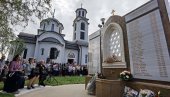 ПЕЋАНЦИ ЗА ВЕЧНОСТ: Помен жртвама НАТО агресије и тзв. ОВК у недељу у Земуну ПЕЋАНЦИ ЗА ВЕЧНОСТ: Помен жртвама НАТО агресије и тзв. ОВК у недељу у Земуну