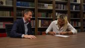 DOBRO DOŠLA, ODBOJKAŠKA KRALJICE: Vesna Čitaković Đurišić postala član SNS-a (FOTO) DOBRO DOŠLA, ODBOJKAŠKA KRALJICE: Vesna Čitaković Đurišić postala član SNS-a (FOTO)