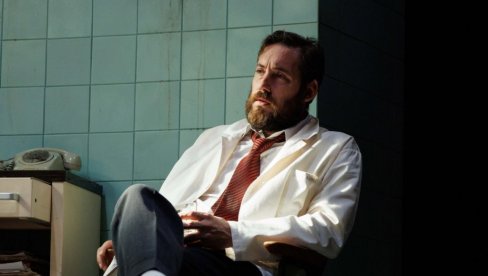 КАД УЖАС НЕ МОЖЕ ДА СЕ ПОЈМИ: Петар Стругар о Лутки са кревета бр.21, доктору Јелинеку, театру и филму КАД УЖАС НЕ МОЖЕ ДА СЕ ПОЈМИ: Петар Стругар о Лутки са кревета бр.21, доктору Јелинеку, театру и филму