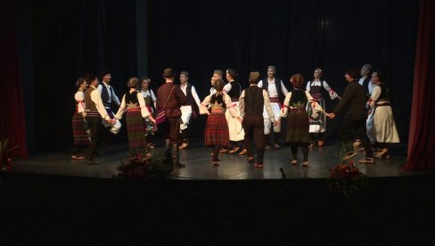 PRVI GODIŠNJI KONCERT: U Jagodini nastupila KUD iz Ribara, Topole i Toponice (FOTO)